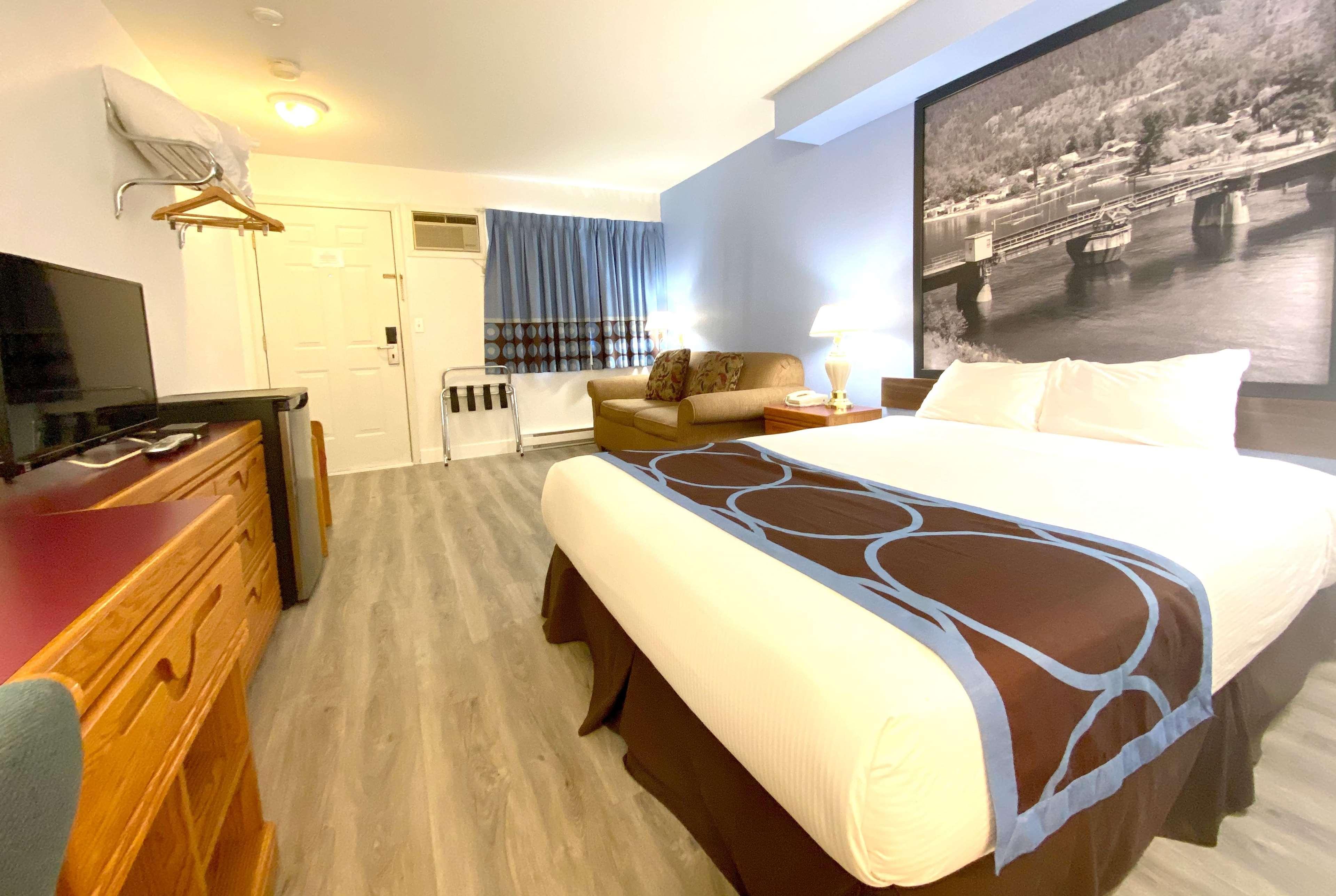 Super 8 By Wyndham 2*