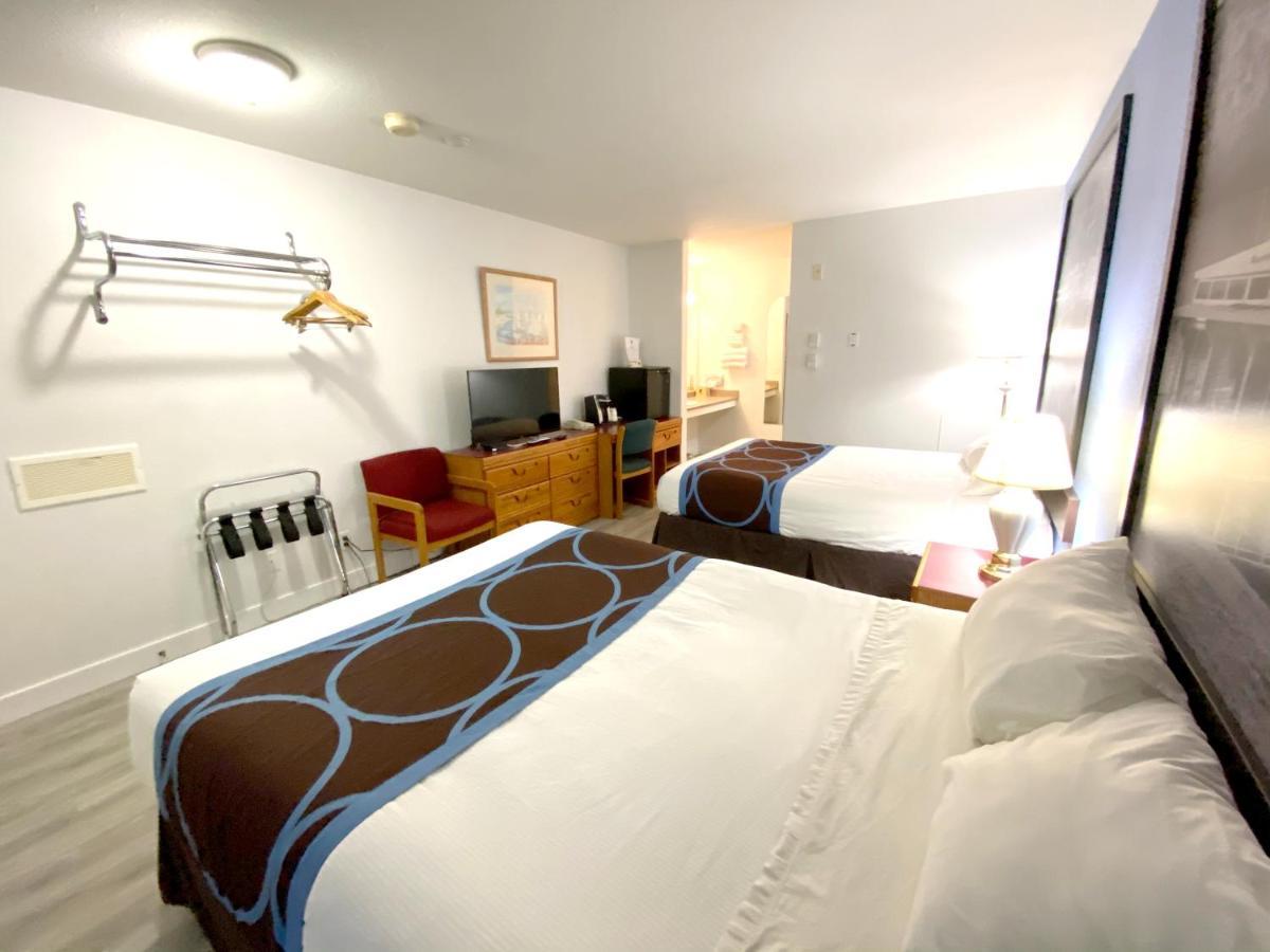 Super 8 By Wyndham Hotel Sicamous