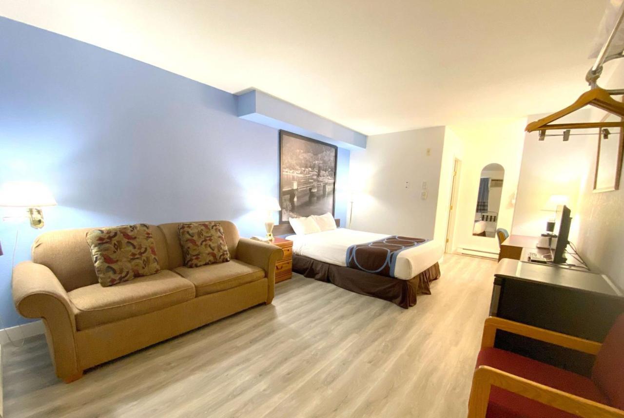Hotel Super 8 By Wyndham Sicamous